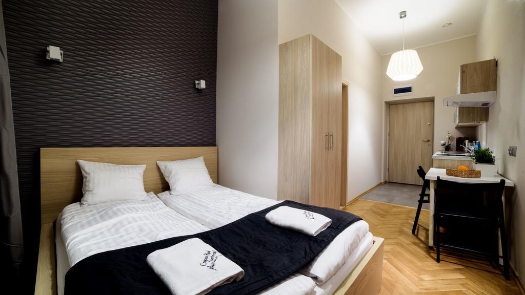 Cracow Rent Apartments - Spacious Apartments For 2-7 People In Quiet Area - Kolberga Street Nr 3 - 10 Min To Main Square By Foot Krakow Exterior photo