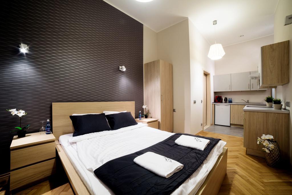 Cracow Rent Apartments - Spacious Apartments For 2-7 People In Quiet Area - Kolberga Street Nr 3 - 10 Min To Main Square By Foot Krakow Exterior photo